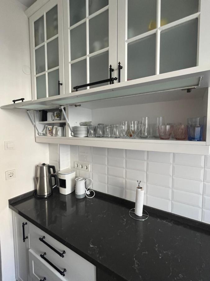 Apartamento Centrally Located, 2+1 House In Taksim, Cihangir Estambul Exterior foto