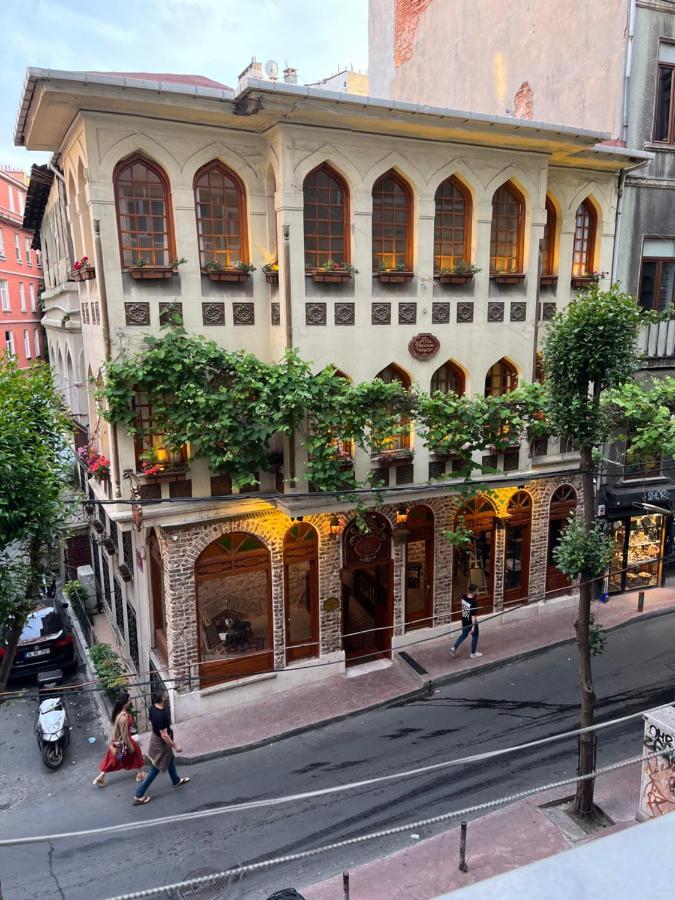 Apartamento Centrally Located, 2+1 House In Taksim, Cihangir Estambul Exterior foto